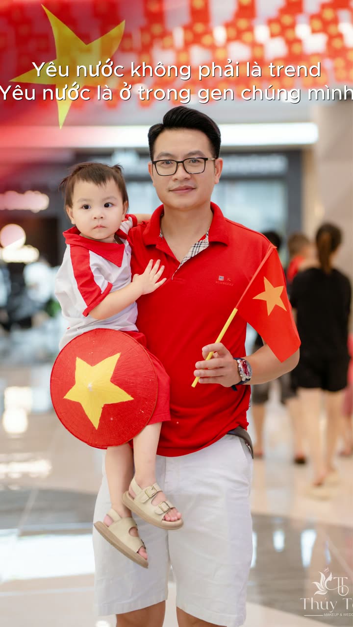 Rợp trời cờ đỏ mừng Quốc Khánh 2/9 — phần 3