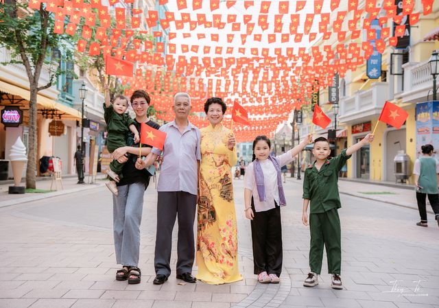 Cờ đỏ sao vàng rợp trời The Venice — Ocean Park 3 — ảnh 35