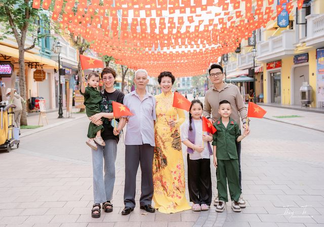 Cờ đỏ sao vàng rợp trời The Venice — Ocean Park 3 — ảnh 36