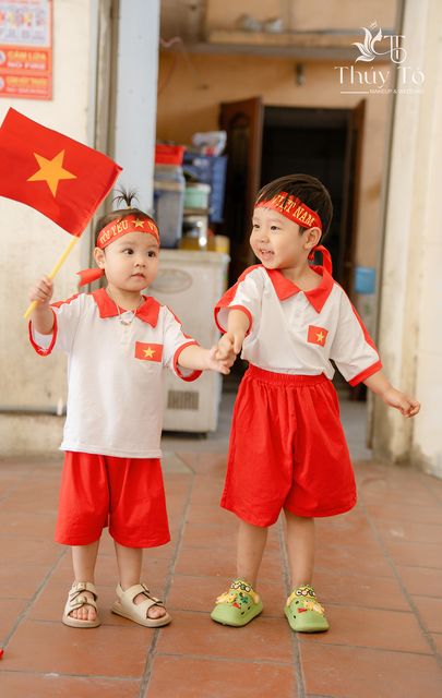 Bà nội và các cháu — bức ảnh của một gia đình Việt — ảnh 100