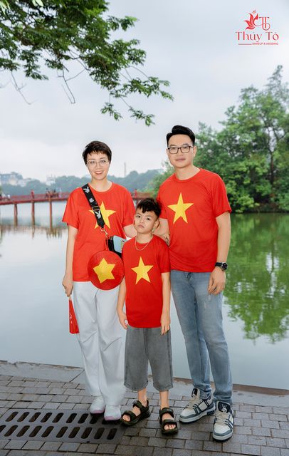 Cầu Thê Húc và cây cổ thụ bên Hồ Gươm — ảnh 149