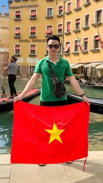 Lá cờ Việt Nam tung bay nơi trời Âu — ảnh 165