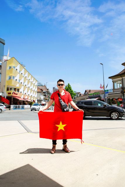 Lá cờ Việt Nam tung bay nơi trời Âu — ảnh 170