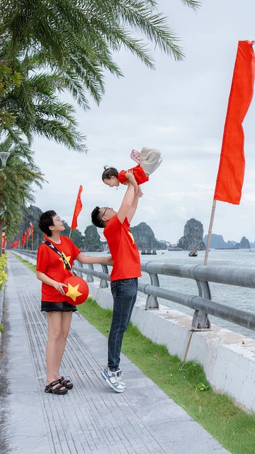 Cờ đỏ sao vàng mừng đại lễ — ảnh Thúy Tô Studio — ảnh 192